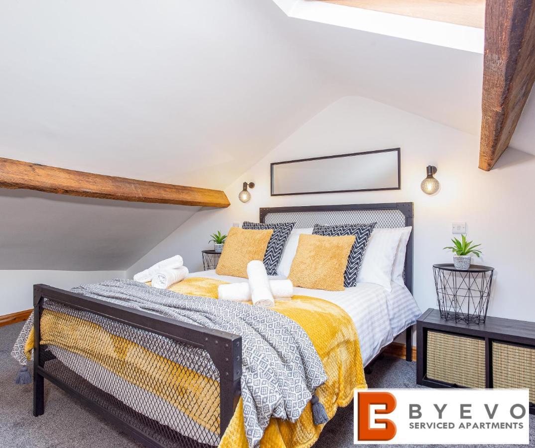 Byevo Oswestry Barn - Quirky Romantic Retreat Or Cosy Contractor Base Luaran gambar