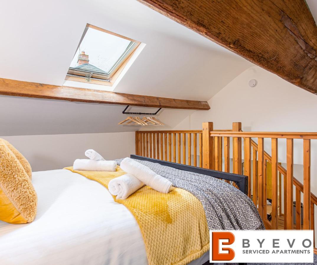 Byevo Oswestry Barn - Quirky Romantic Retreat Or Cosy Contractor Base Luaran gambar