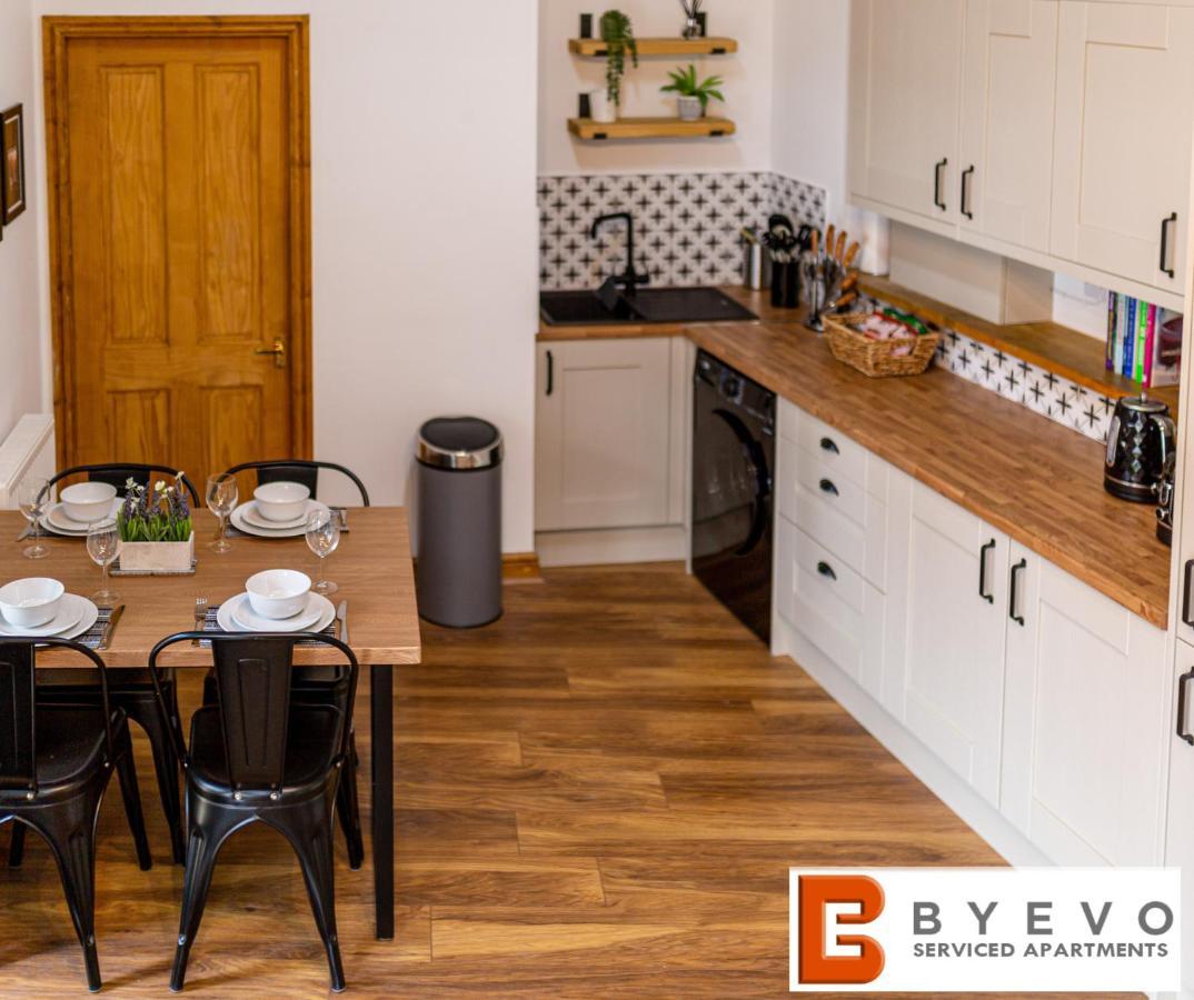 Byevo Oswestry Barn - Quirky Romantic Retreat Or Cosy Contractor Base Luaran gambar